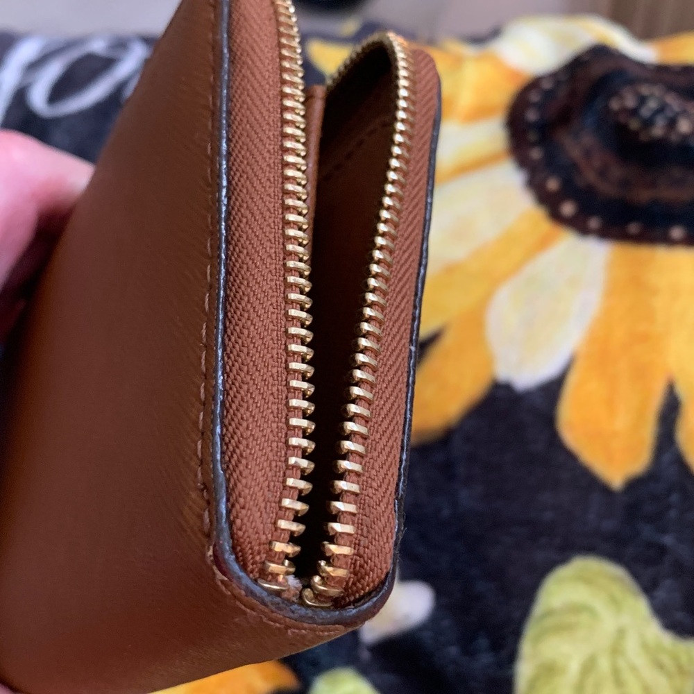 Michael Kors Tan Zip-Around Wallet - Picture 5 of 8
